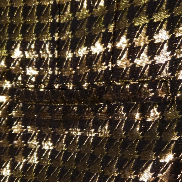 Lined Gold lame houndstooth shorts - Picture 3 of 6